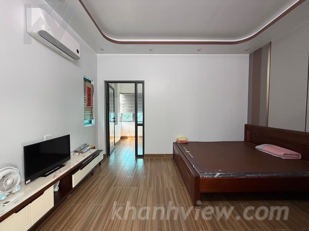 Nhà Văn Phong 12