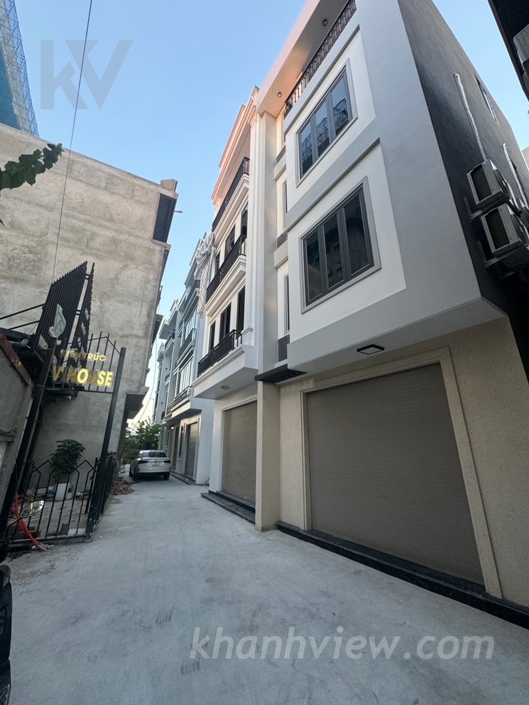 Mặt tiền nhà Đồng Hoà