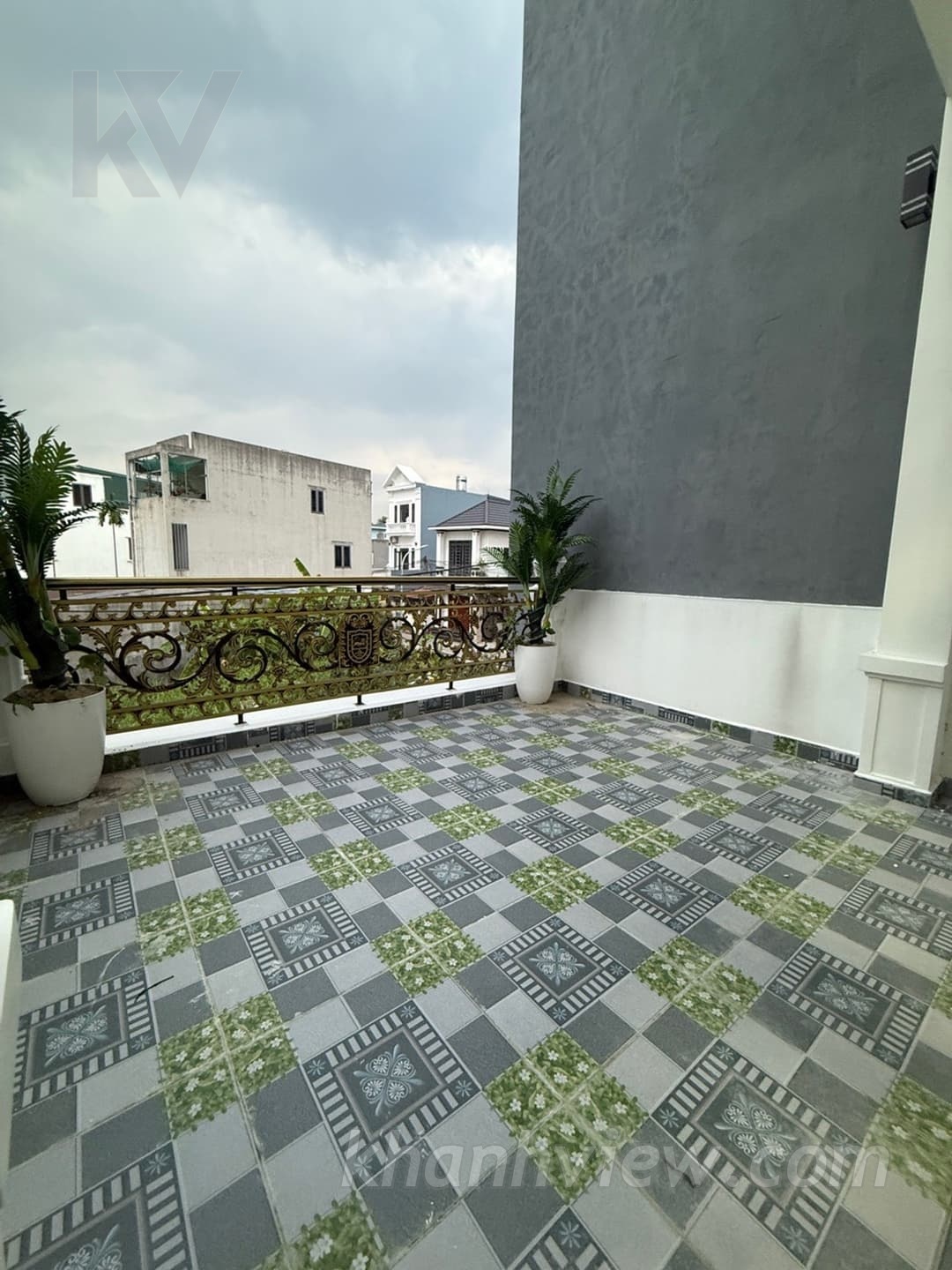 Nhà Quỳnh Hoàng 11