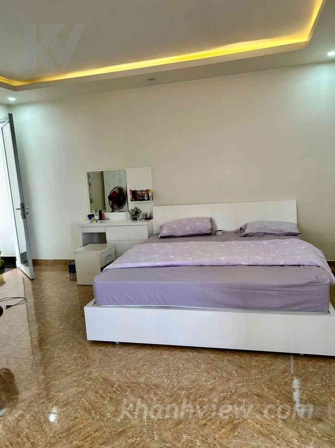 Mặt phố Ngô Gia Tự TK5VOLZ8