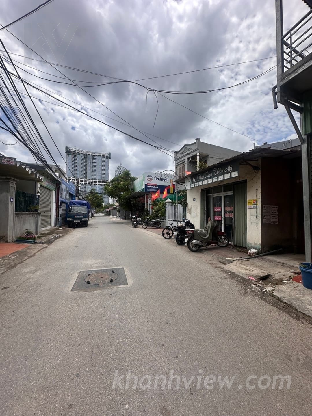 Đất mặt đường Đoàn Kết 7