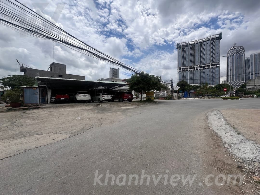 Đất mặt đường Đoàn Kết 8