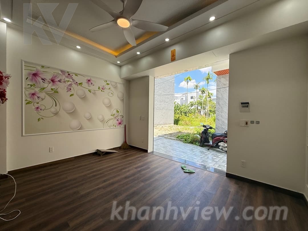 Không gian bếp nhà Kiều Trung