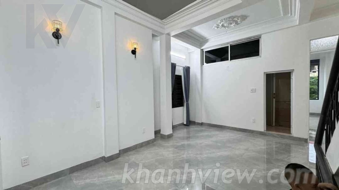 Nhà vệ sinh sạch sẽ khép kín tiện nghi