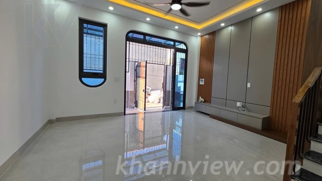 Nhà Hùng Vương Hồng Bàng