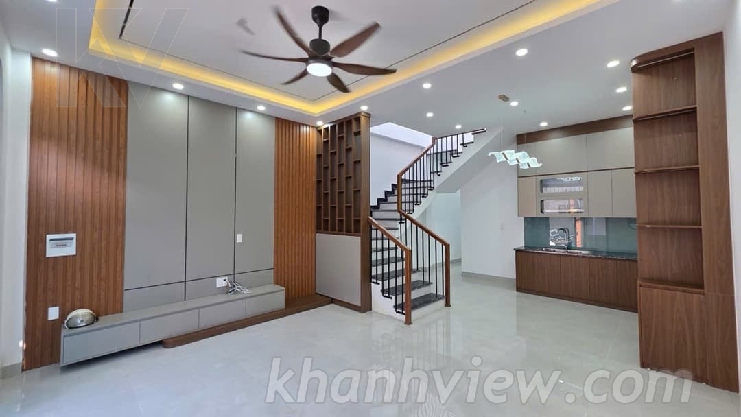 Ảnh thực tế nhà Hùng Vương