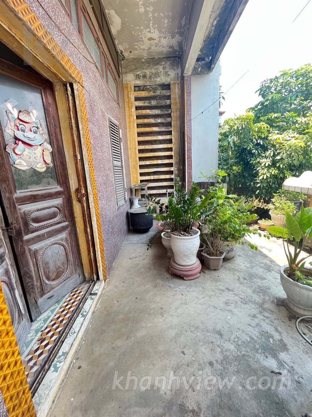 Không gian phòng khách tầng 1