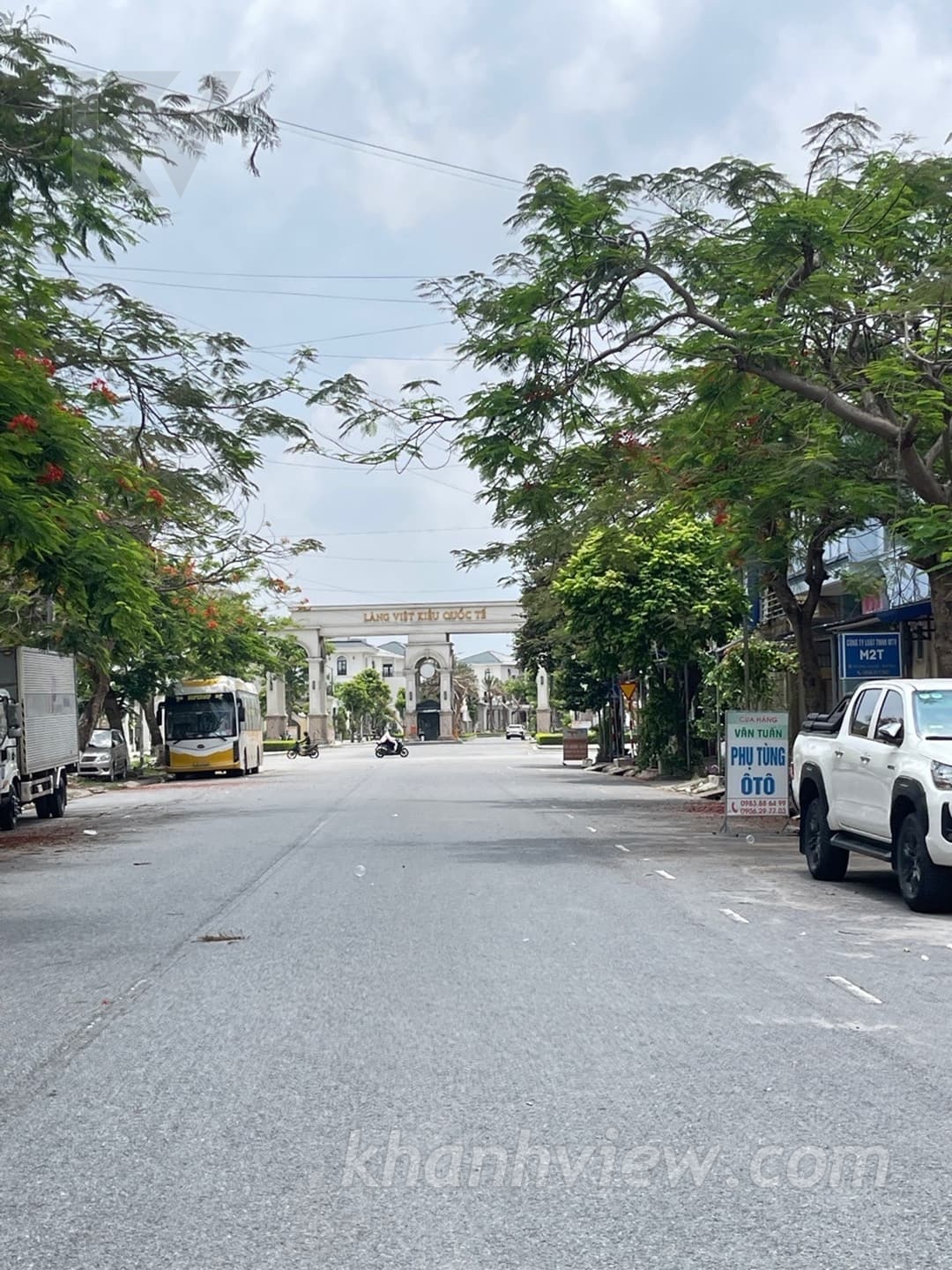 Ảnh thực tế Khúc Hạo 9