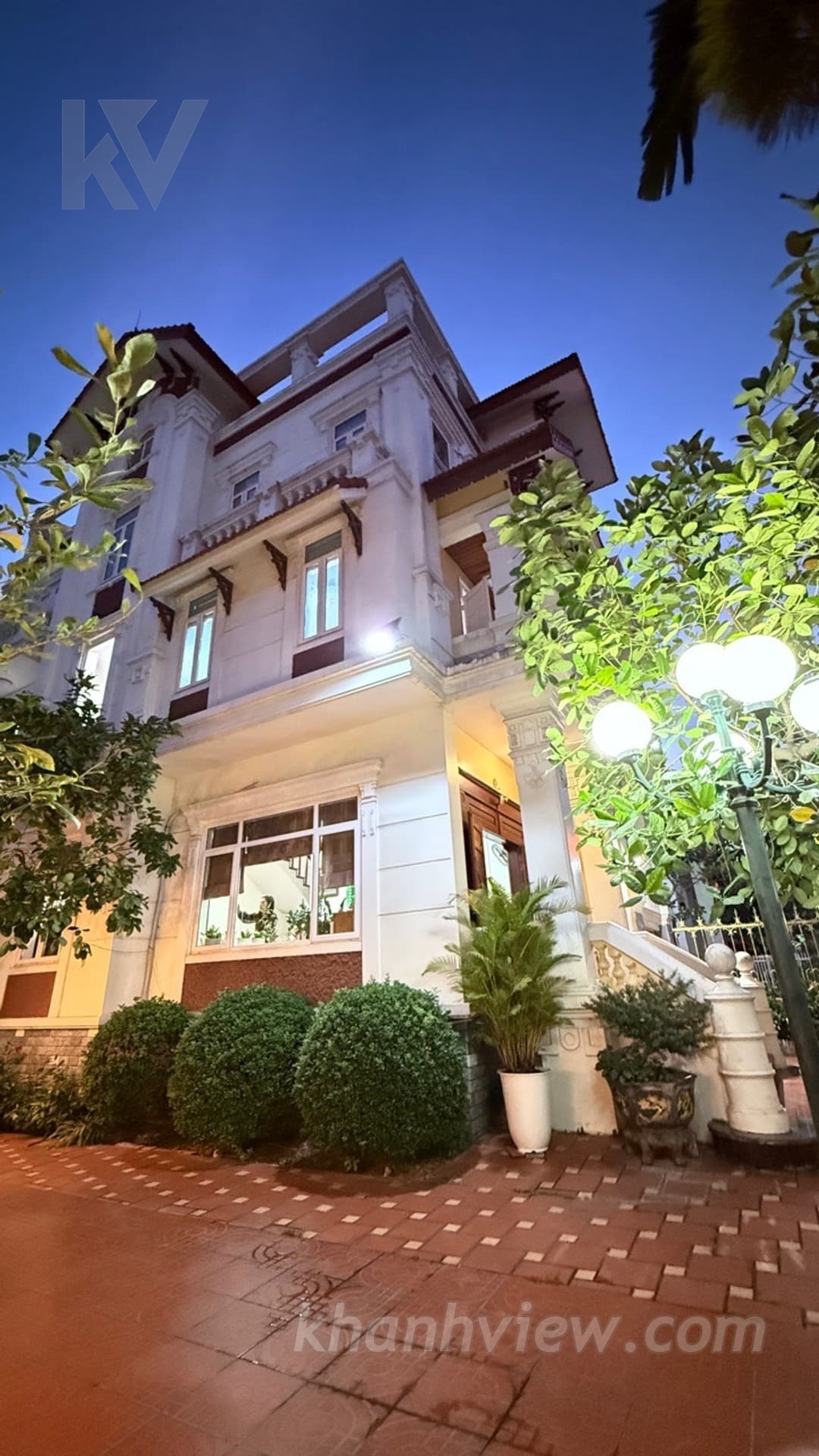 Biệt thự Sao Đỏ