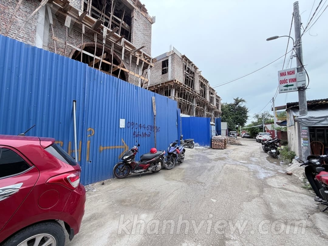 Thang máy kính