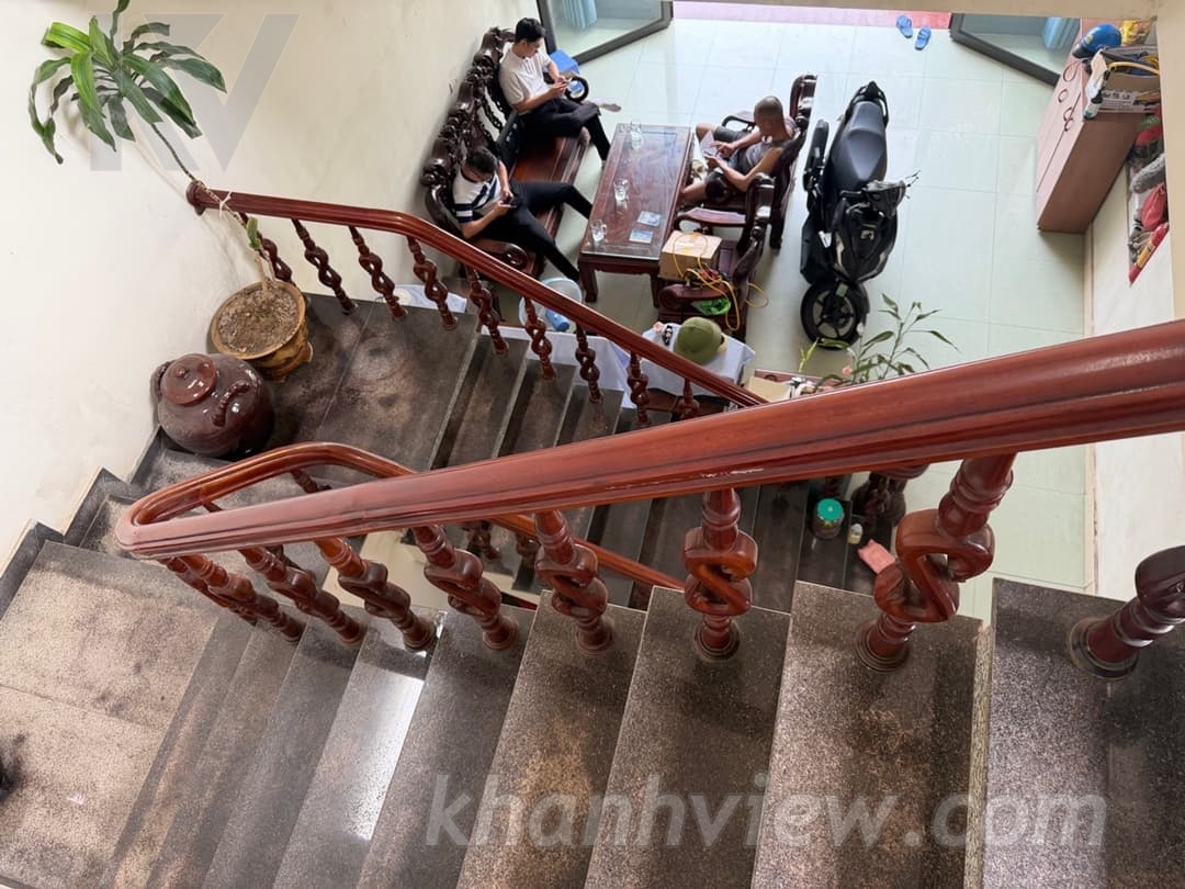 Ảnh thực tế TKEJ8GXB 13