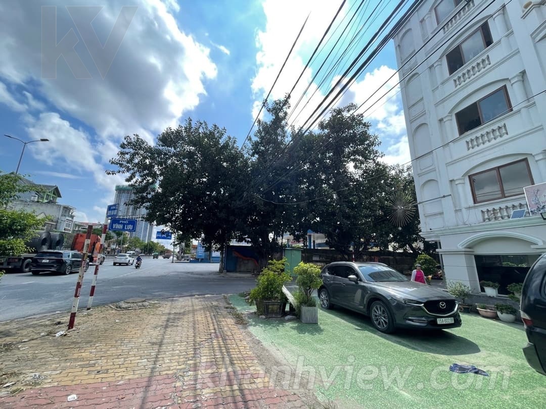 Vị trí mặt đường lớn
