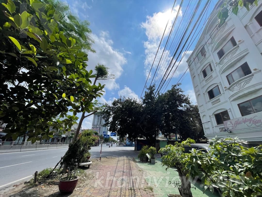 Khu vực kinh doanh sầm uất