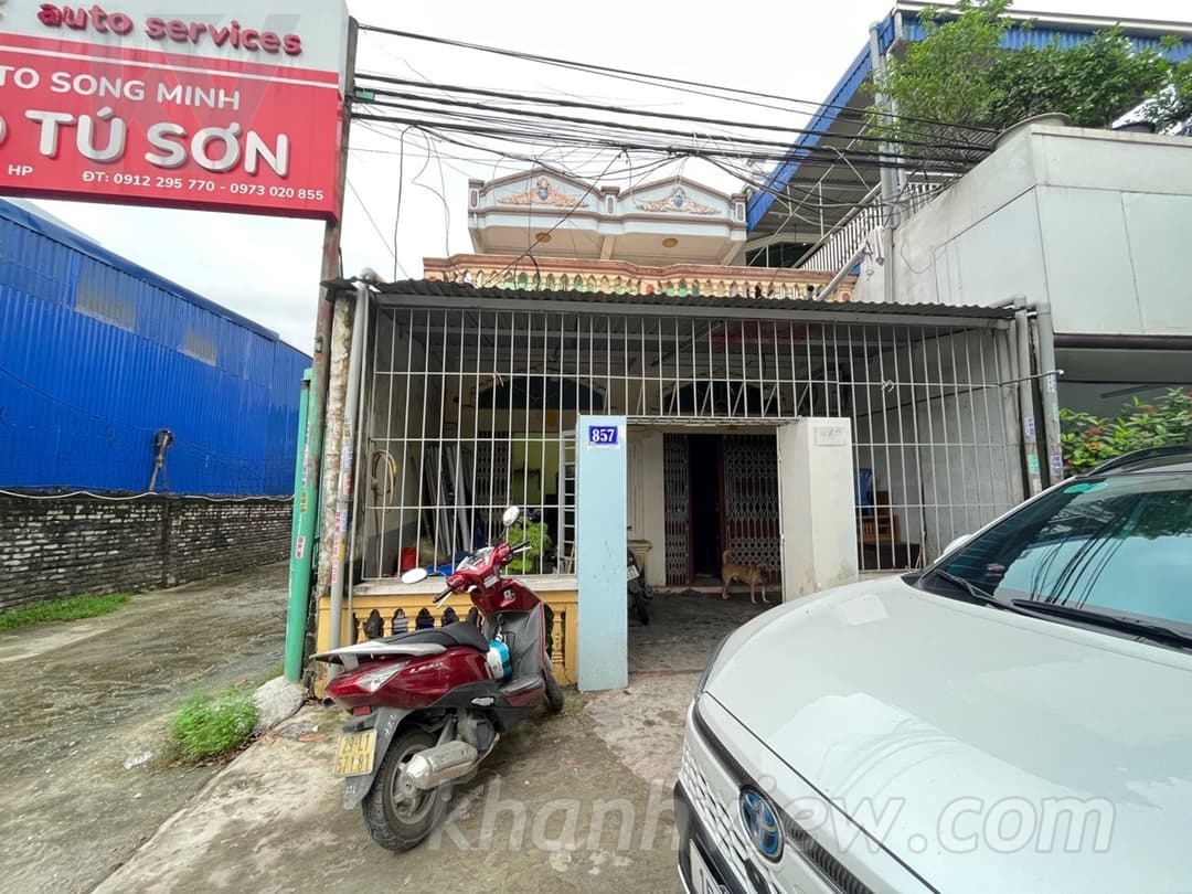 Nhà mặt đường Nguyễn Bỉnh Khiêm