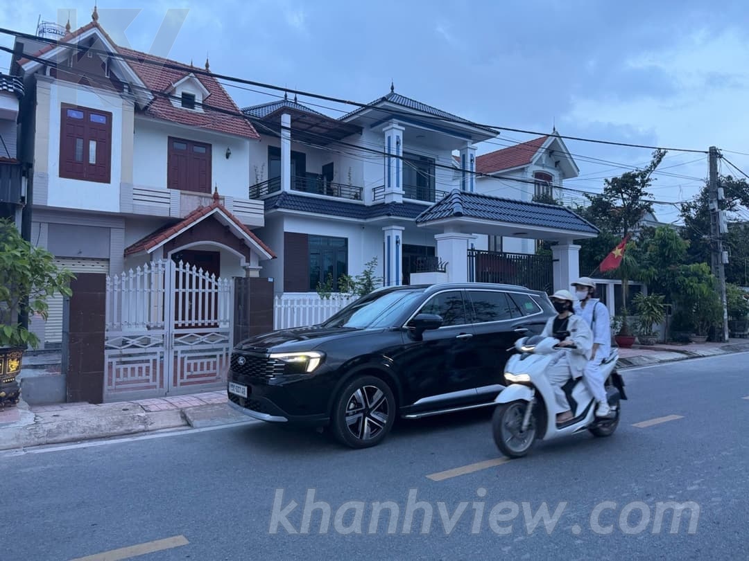 Biệt thự mặt phố Cẩm Xuân Kiến Thụy