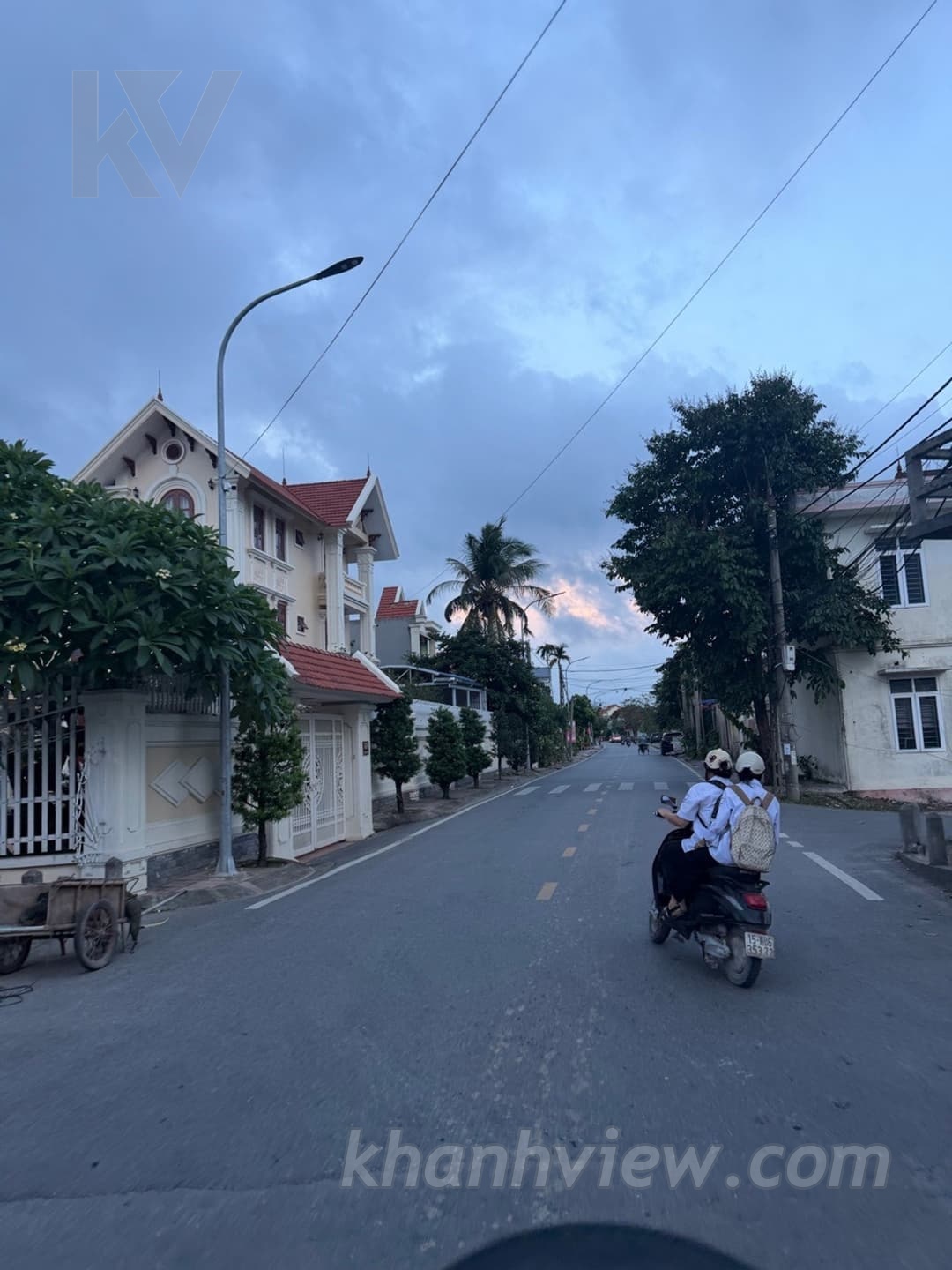 Biệt thự mặt phố Cẩm Xuân Kiến Thụy