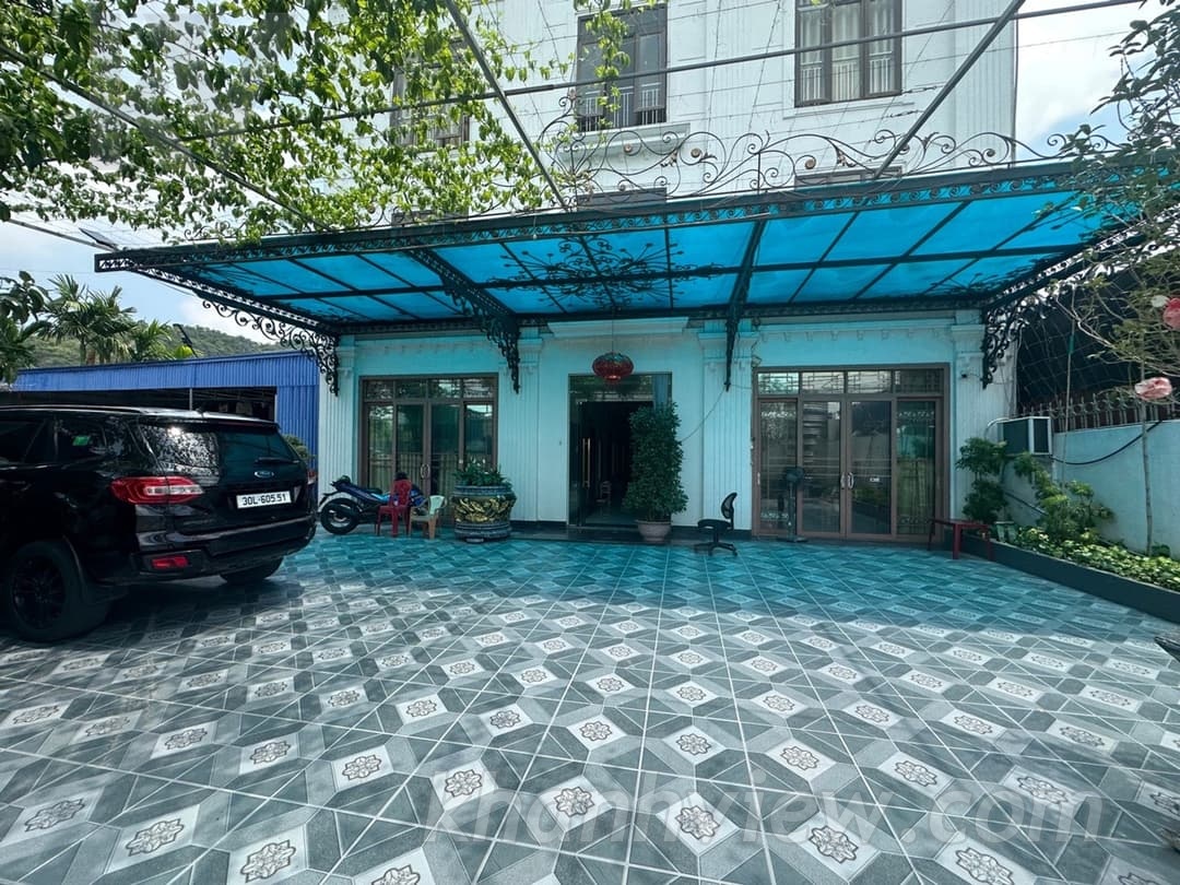 Chi tiết nhà TKN9C9WH