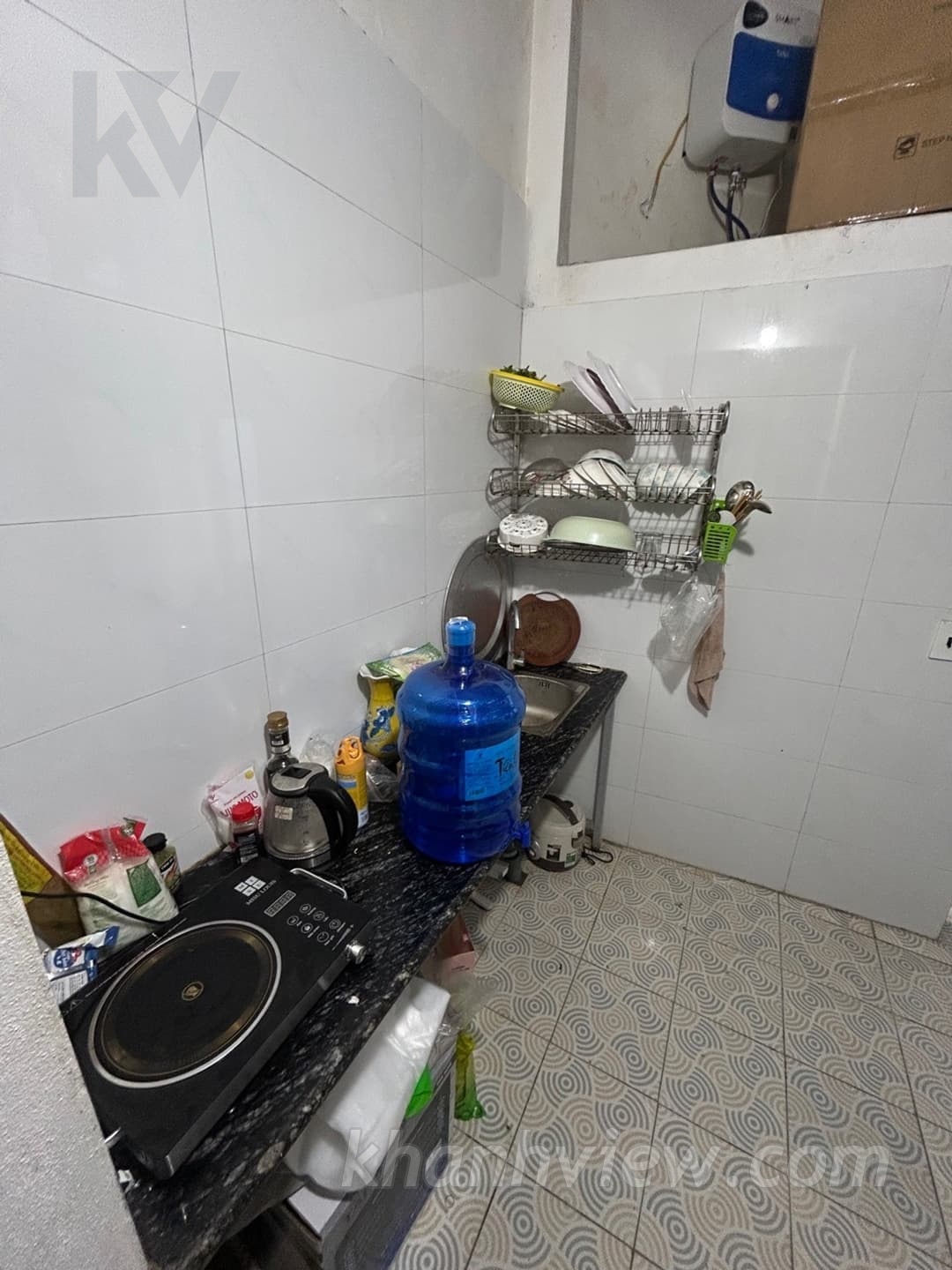 Đường trước nhà ô tô tránh