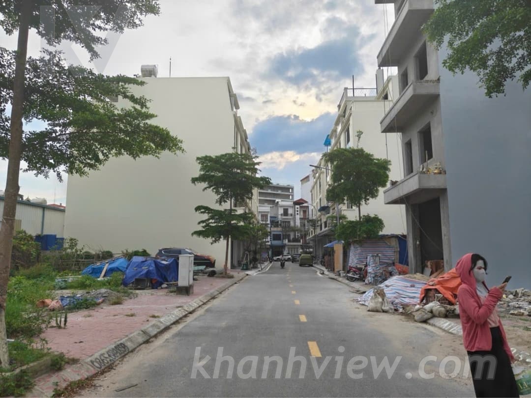 Lô Đất TĐC Phụng Pháp Văn Cao
