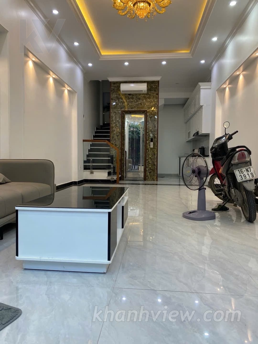Nhà TĐC Chợ Hoa Quả Sở Dầu TKQCZDQ9