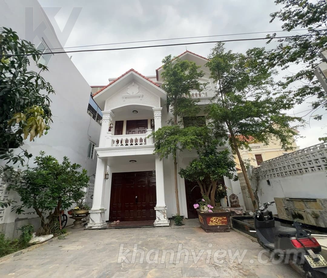 Biệt thự Tiền Phong