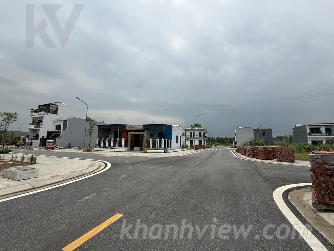 Biệt thự sân vườn 20