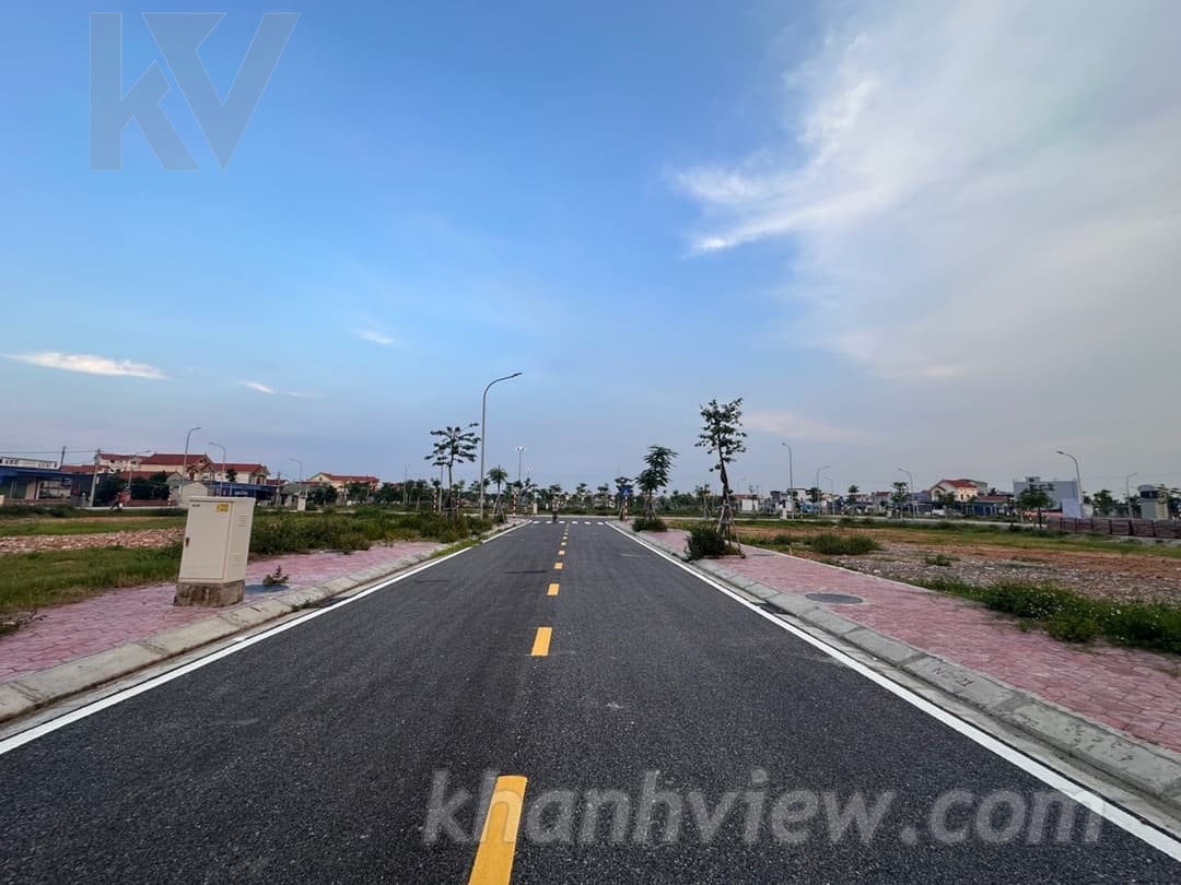 Đất Đầu Cầu 8