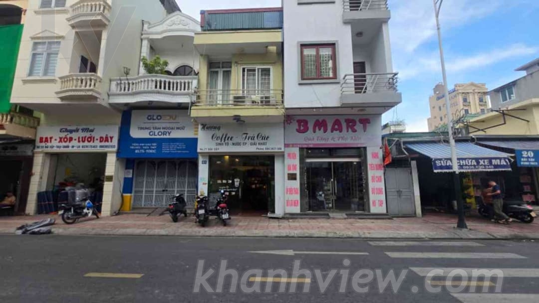 Mặt đường Bãi Sậy