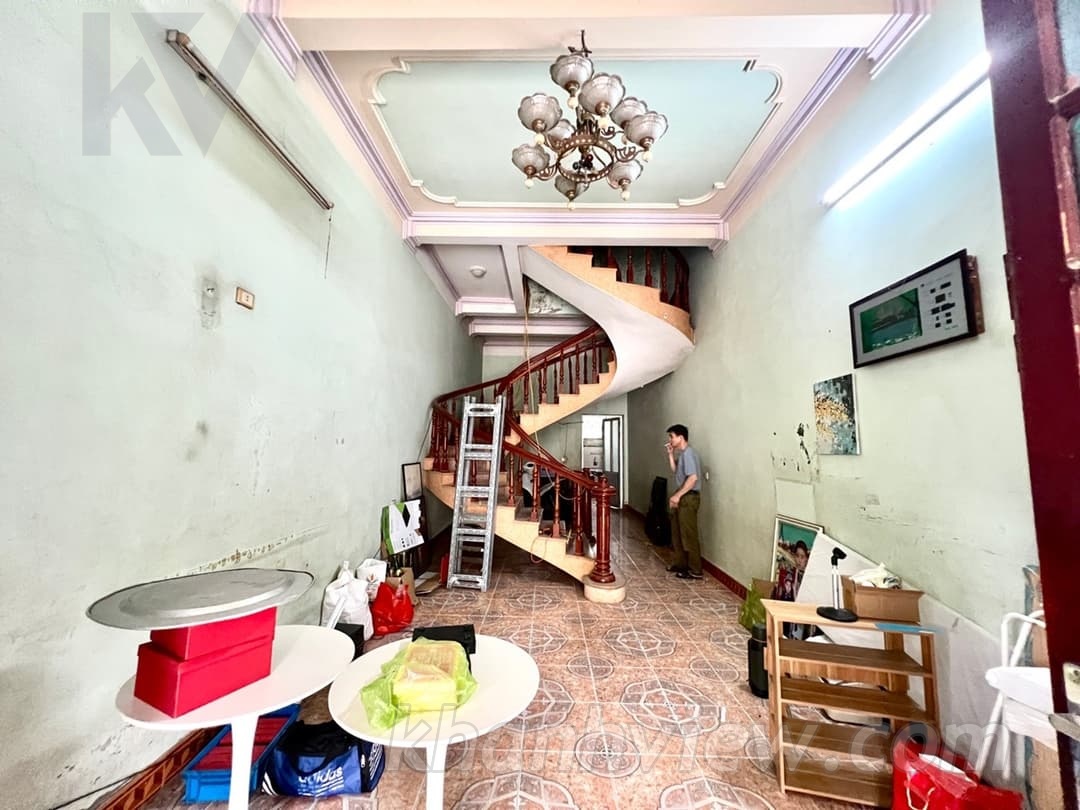 Ảnh nhà Hùng Vương 4