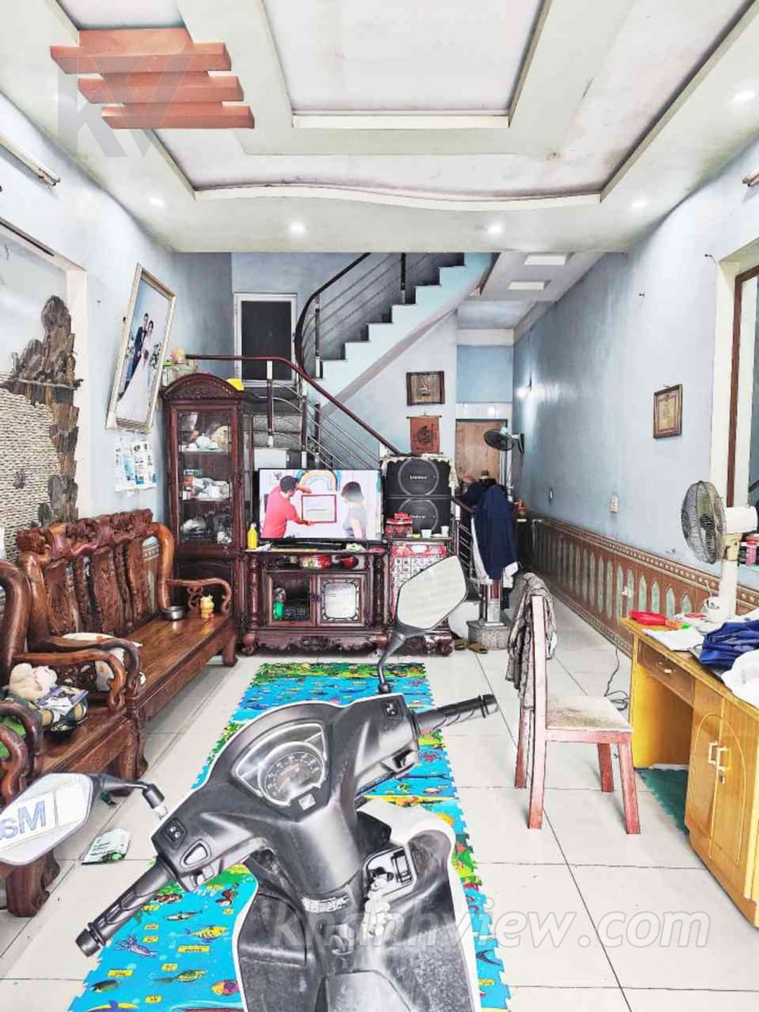 Không gian phòng khách tầng 1