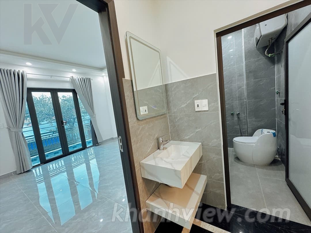 Nhà Đồng Hoà 8