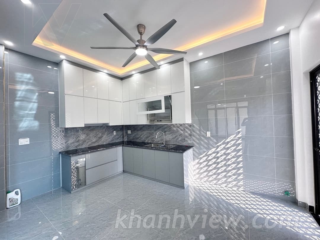 Mặt tiền nhà Mỹ Tranh Nam Sơn