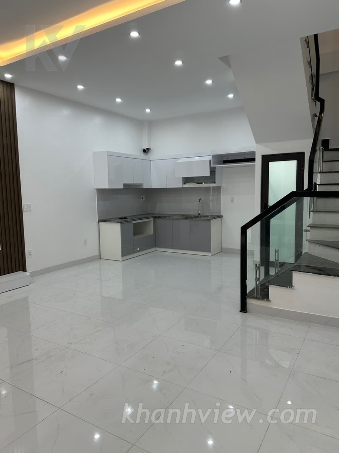 Nhà ngõ 102 Trần Văn Cẩn 4