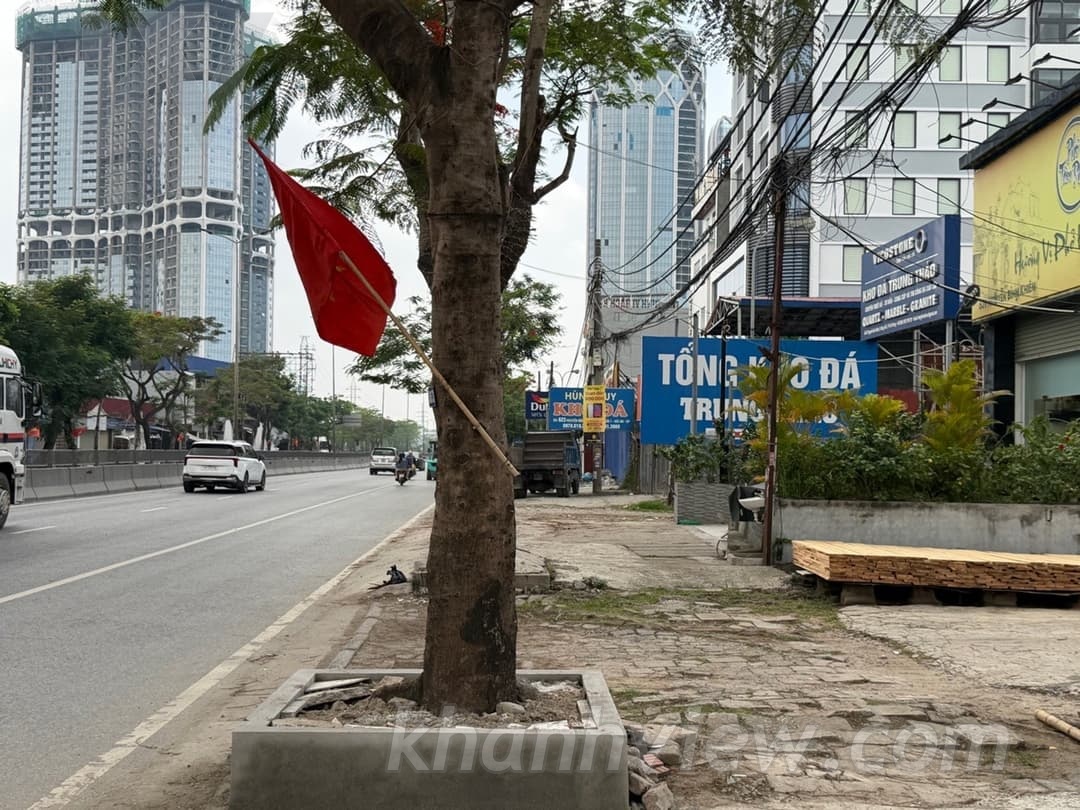 Mặt phố Nguyễn Bỉnh Khiêm 3