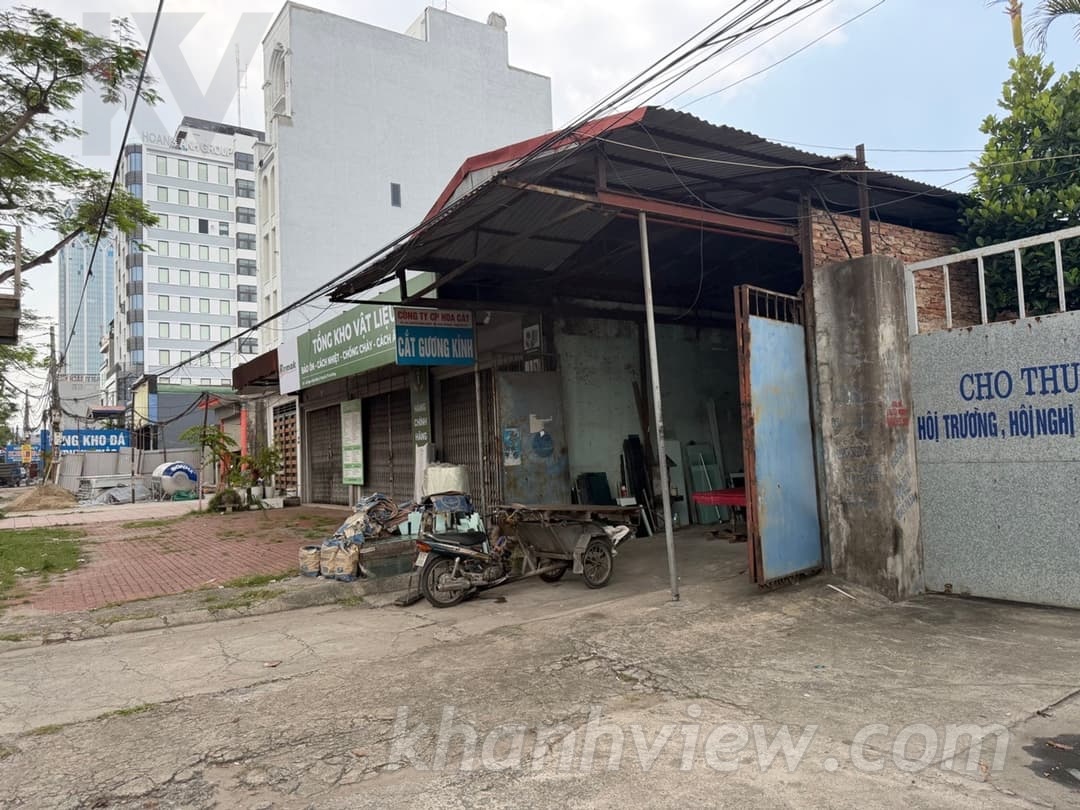 Mặt phố Nguyễn Bỉnh Khiêm 5