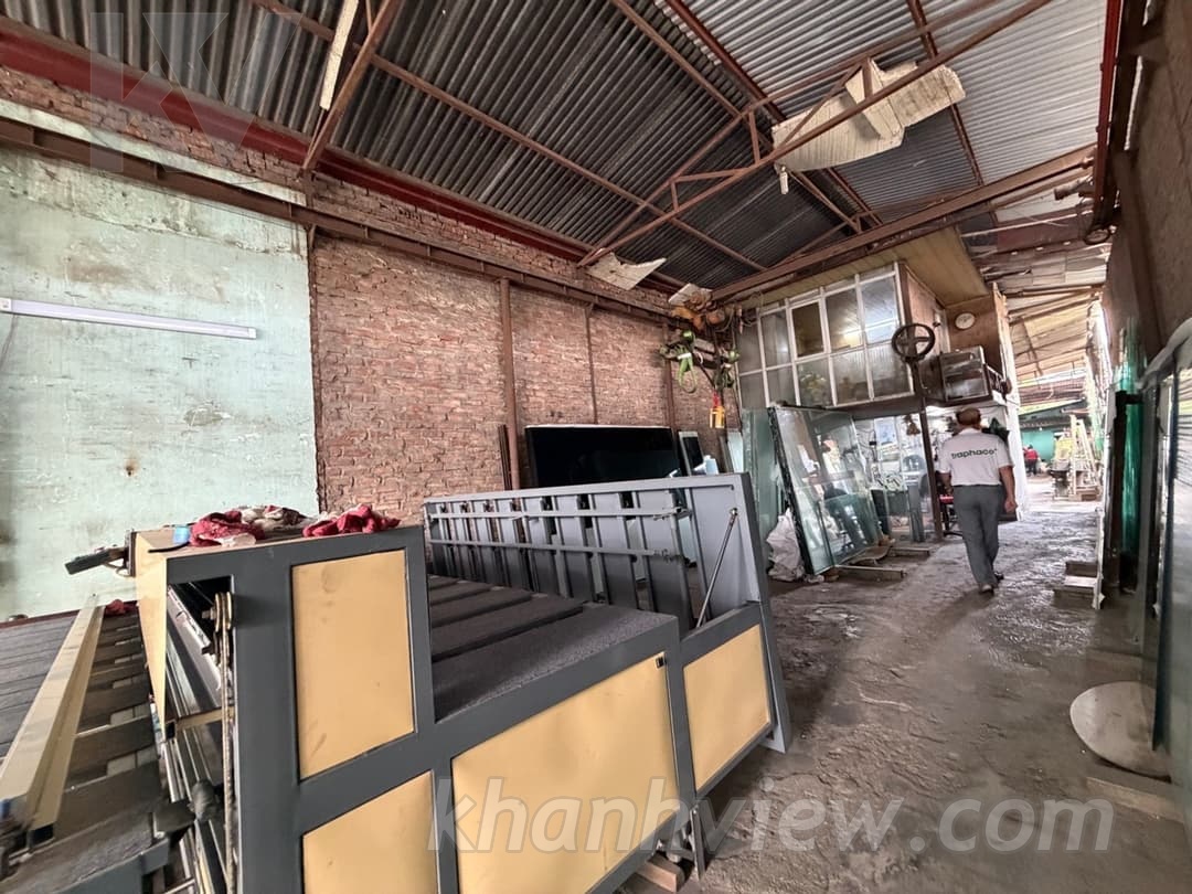 Mặt phố Nguyễn Bỉnh Khiêm 8