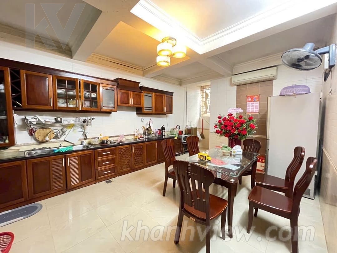 Chi tiết nhà Nguyễn Công Trứ